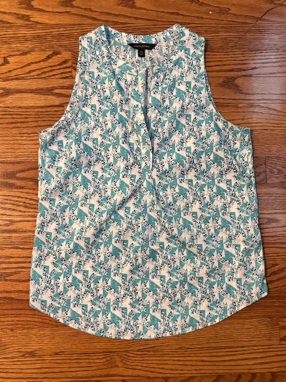 Banana Republic Petite Teal White Geometric Print Sleeveless Blouse XS